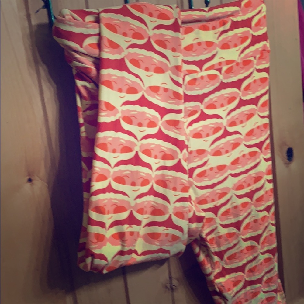 LuLaRoe Rosie-cheeked Santa pattern TC 2  L-xxxL